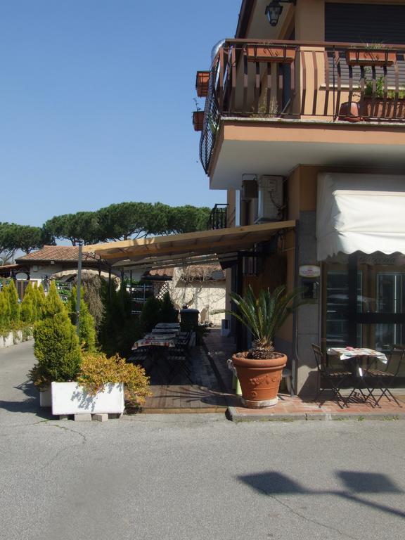 Residenza I Ciclamini Bed and Breakfast Rom Exteriör bild